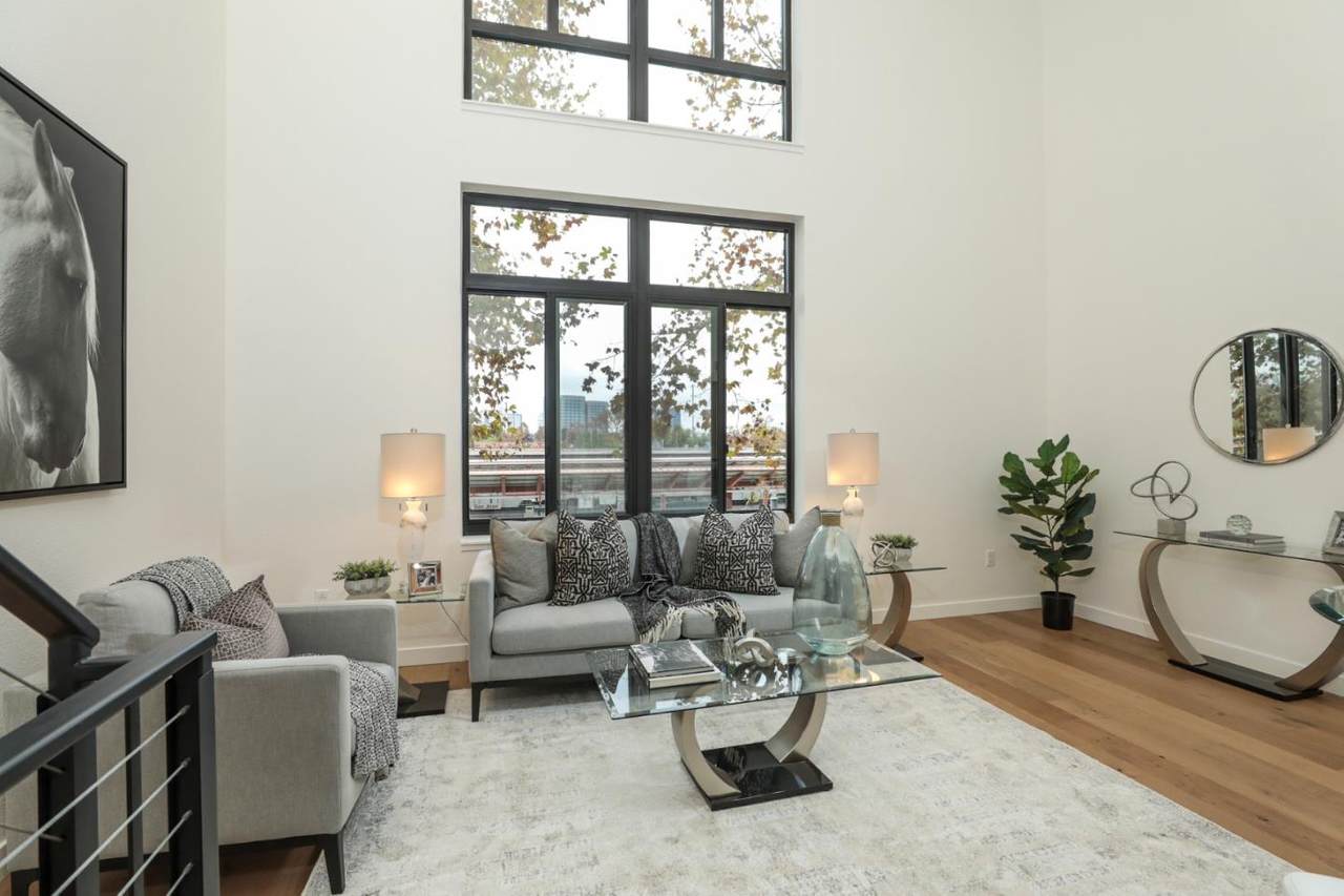 88 Bush Street - Photo 1