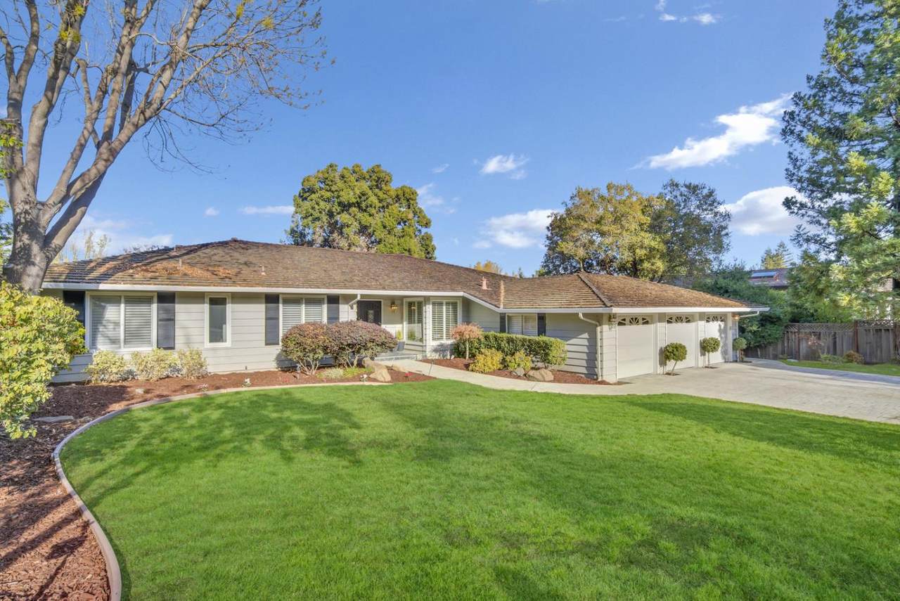 20791 Sarahills Drive - Photo 1