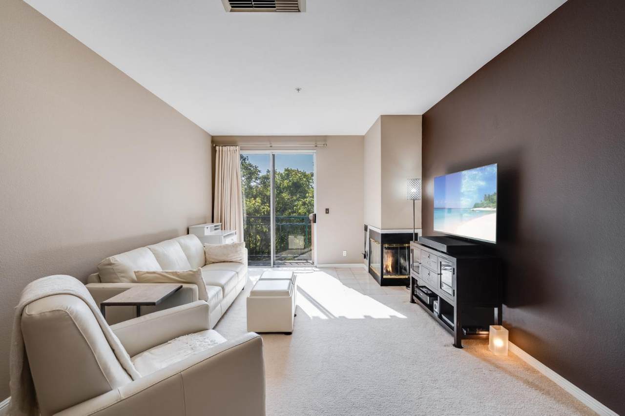 951 12th Street - Photo 1