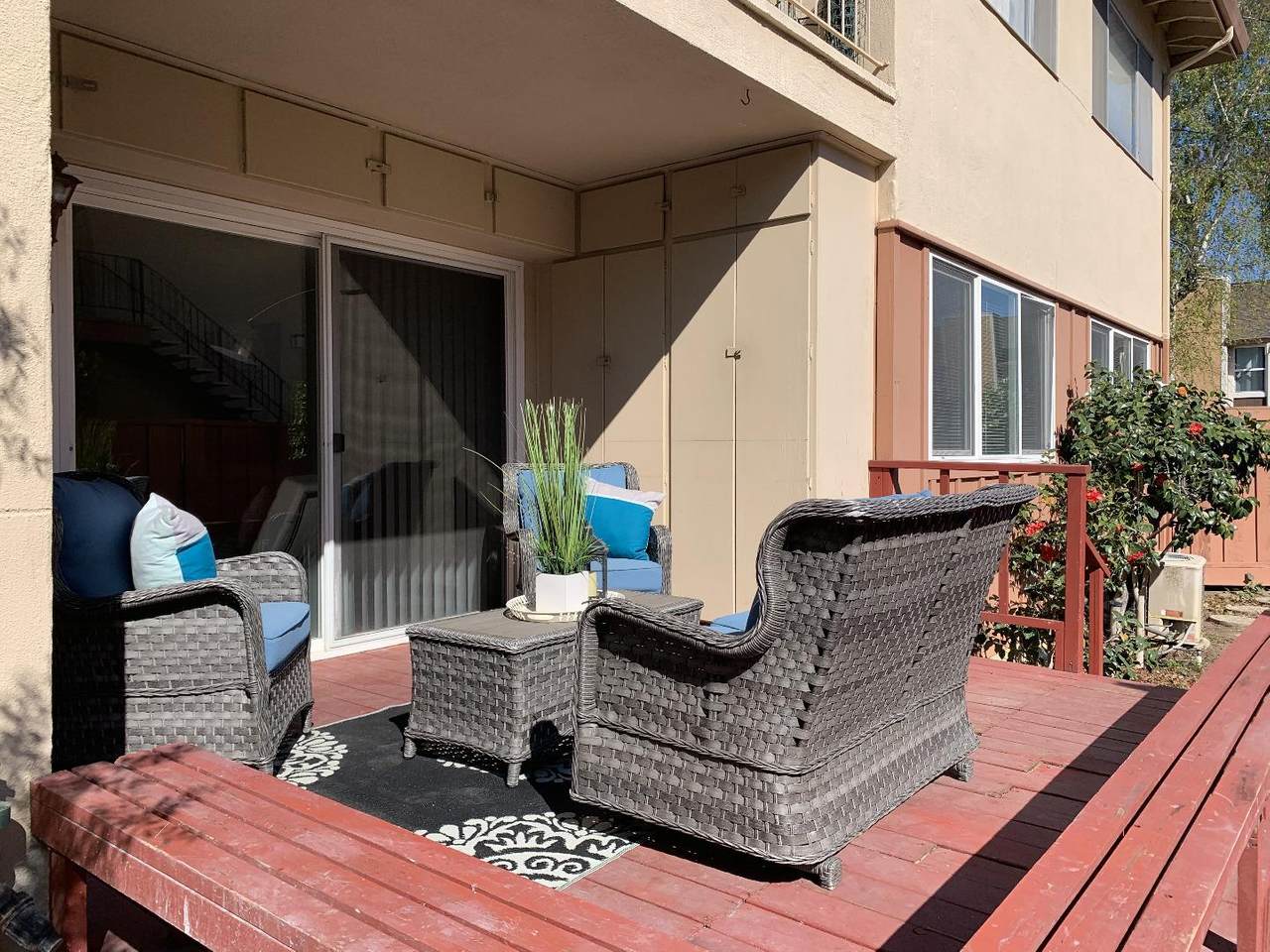 1337 Phelps Avenue - Photo 1