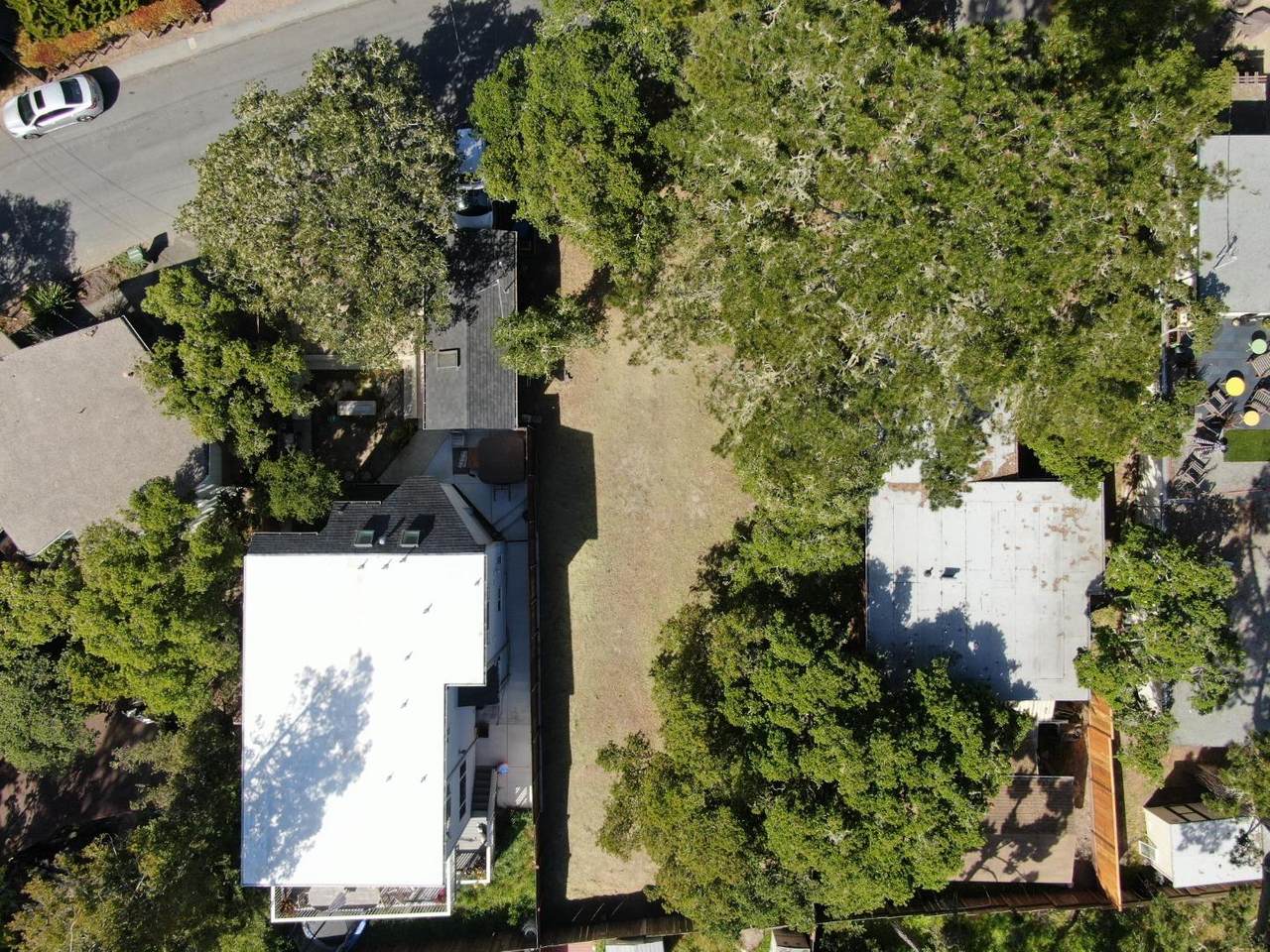 1035 Benito Avenue - Photo 1