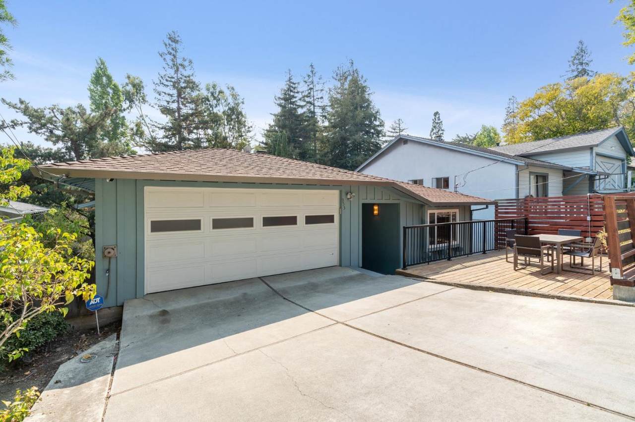 953 Sunset Drive - Photo 1