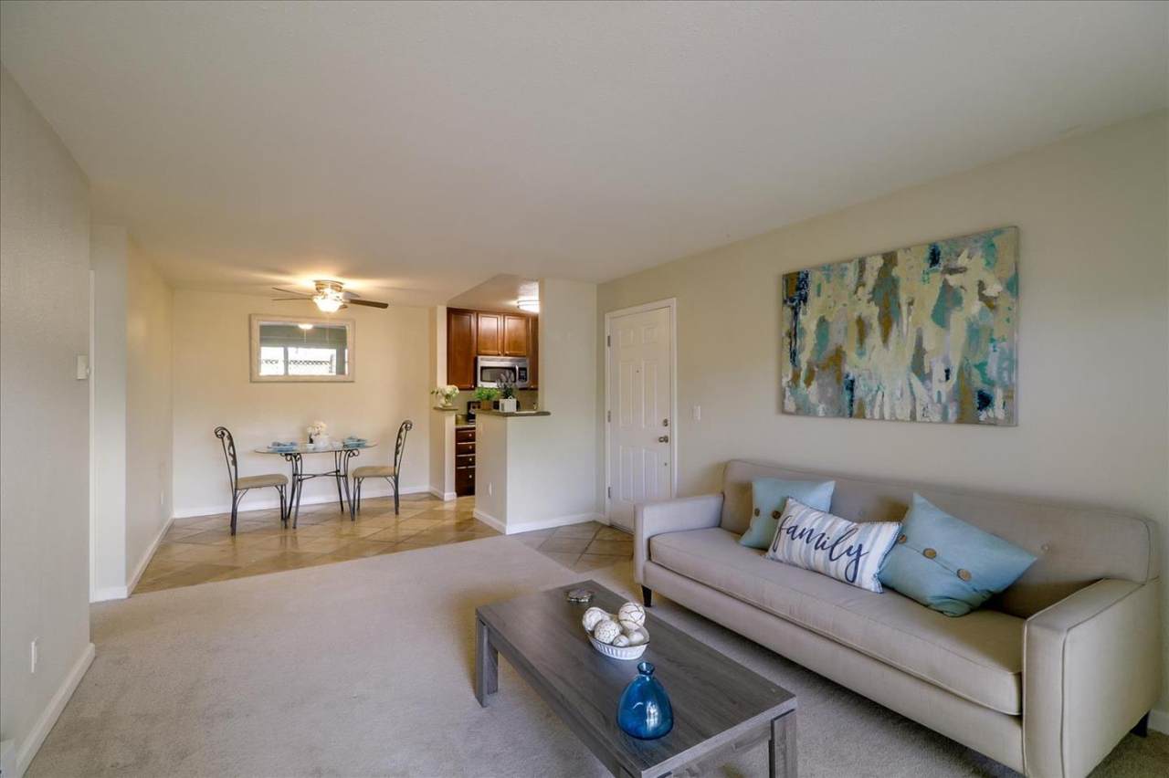 609 Teatree Court - Photo 1