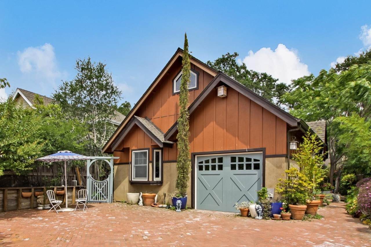 36 Forrest Avenue - Photo 1