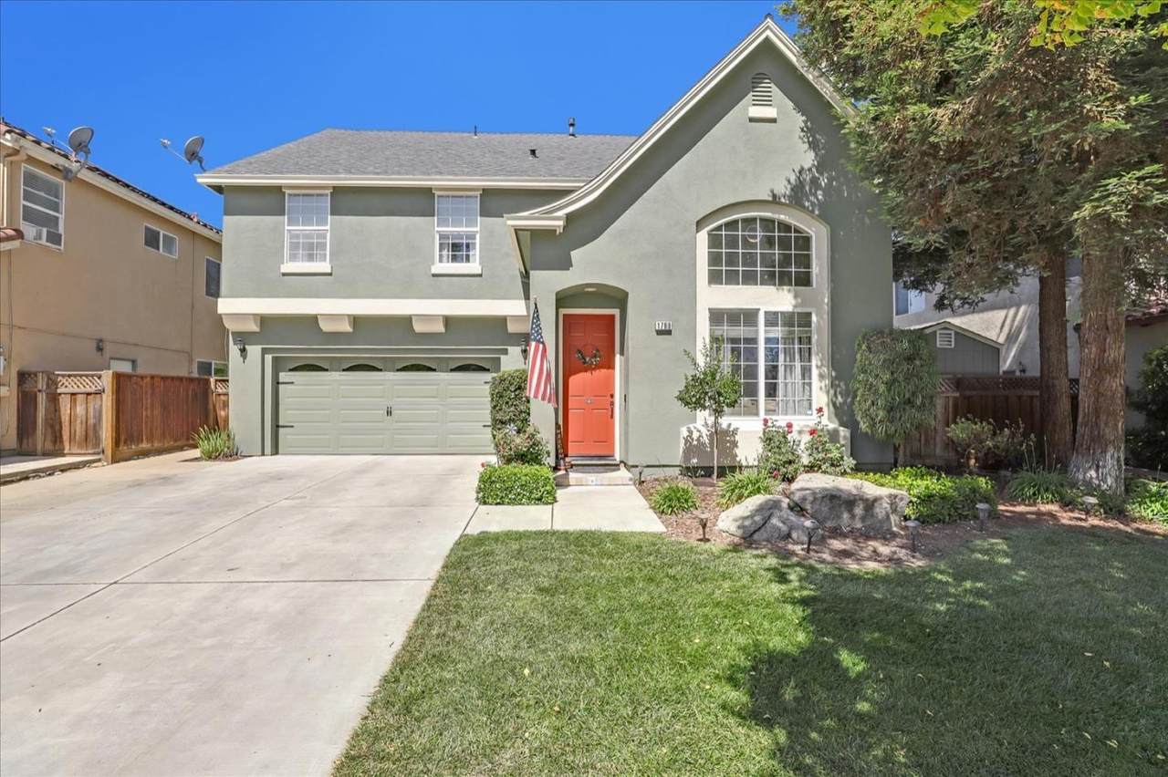 1760 Morning Glory Drive - Photo 1