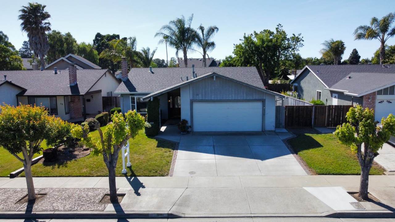 77 Avenida Espana - Photo 1