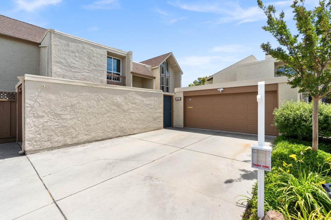 518 Cascade Terrace - Photo 1