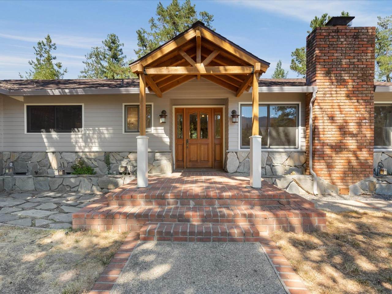 1395 Canada Rd - Photo 1