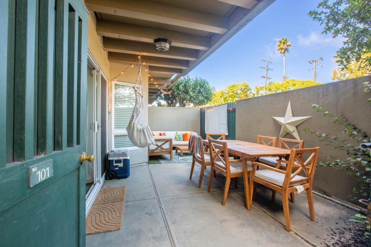 902 Peninsula Avenue - Photo 1
