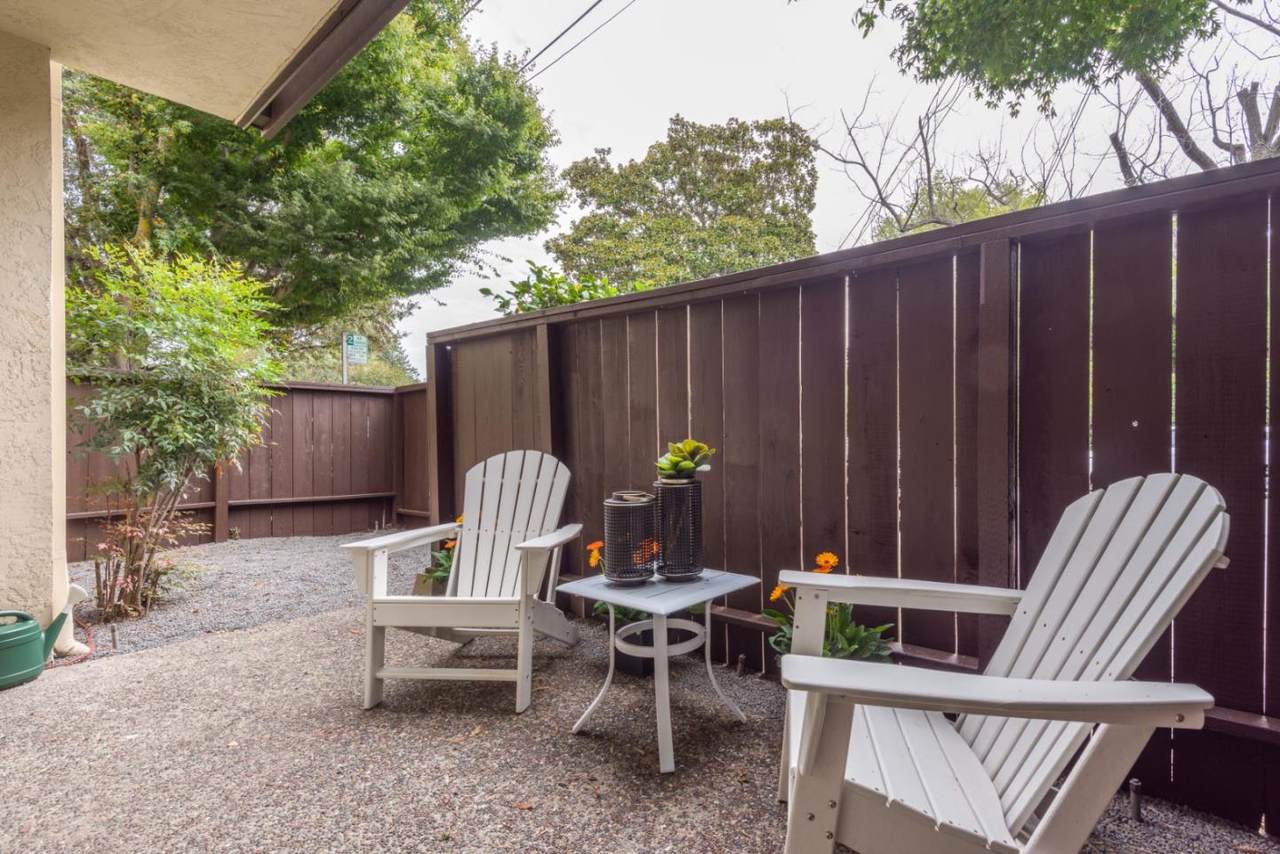 38 Crystal Springs Road - Photo 1