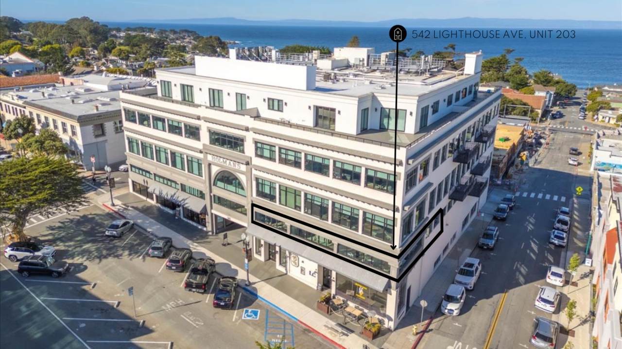 542 Lighthouse Avenue - Photo 1