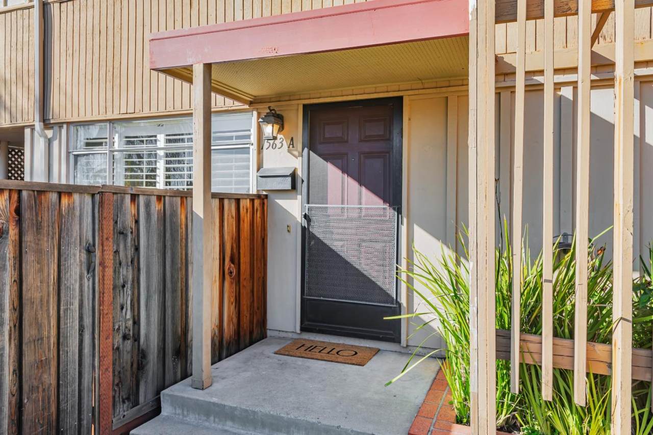 1563 Marina Court - Photo 1