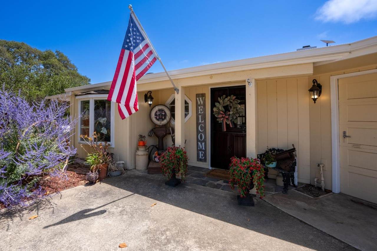 3225 Hillman Lane - Photo 1