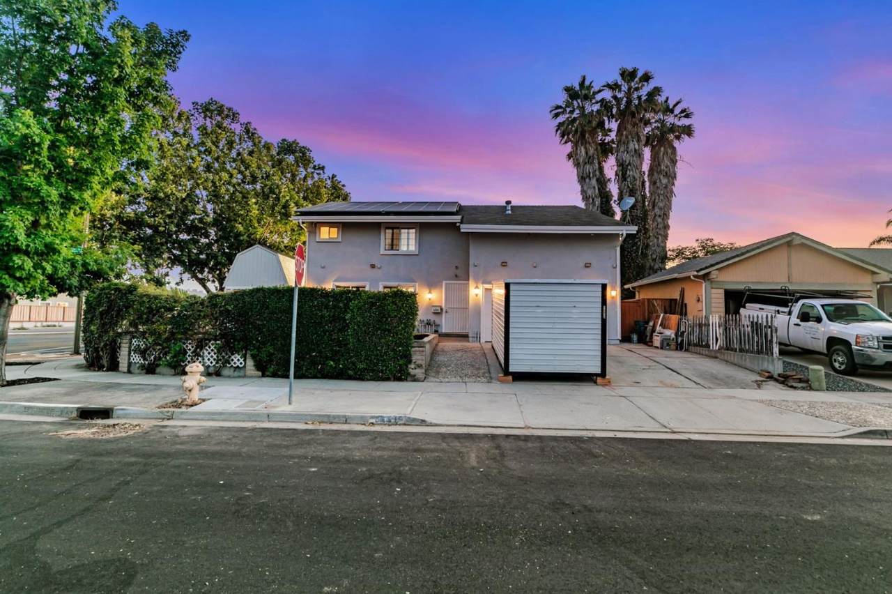 6095 Springer Way - Photo 1
