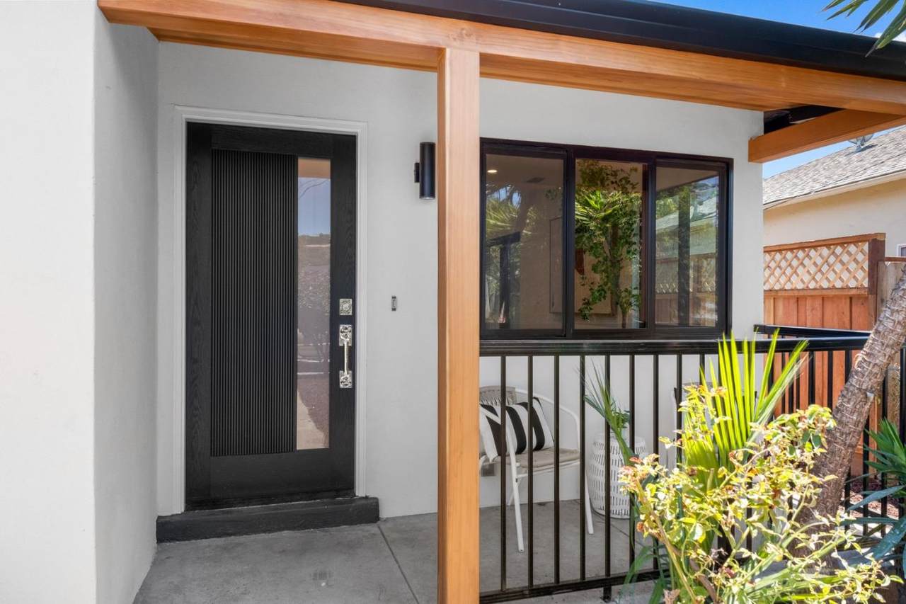 120 Abelia Way - Photo 1