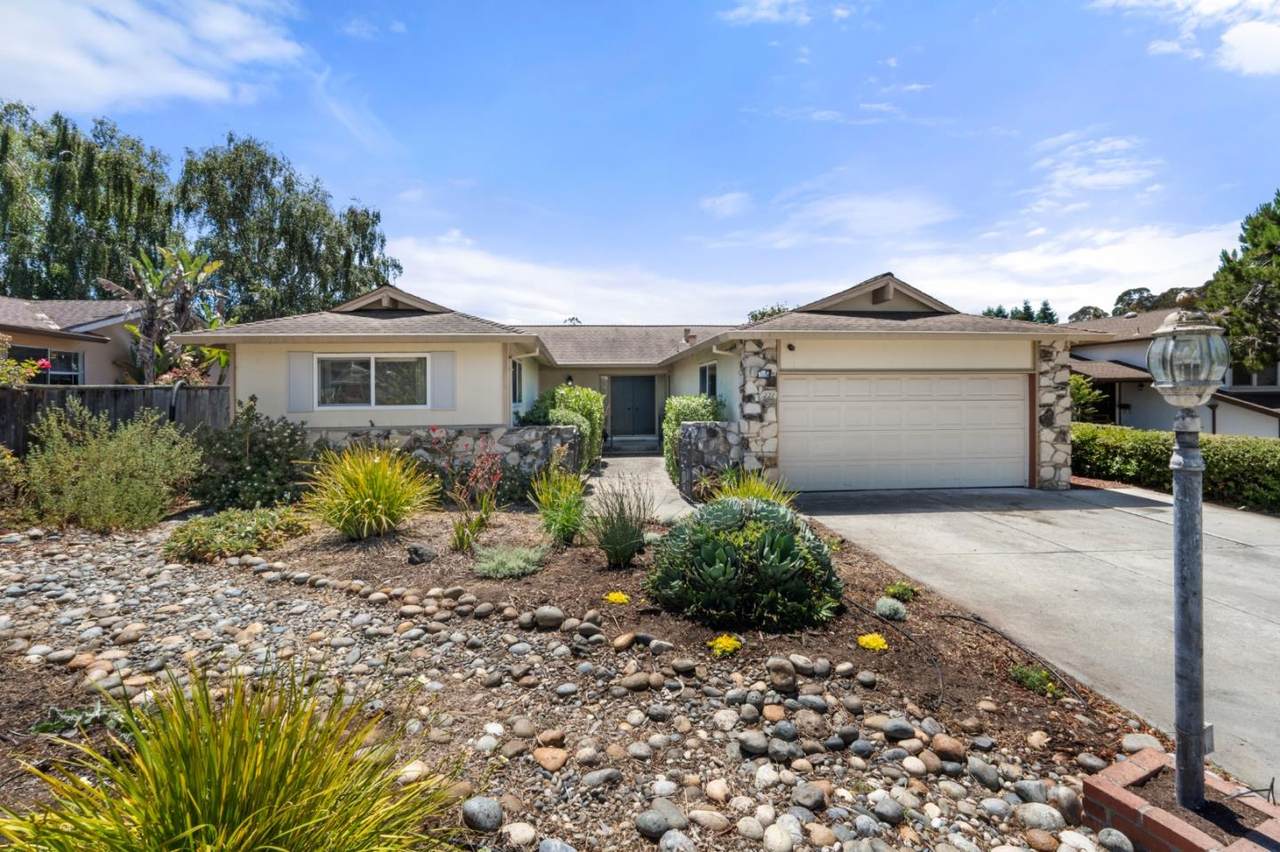 221 Segre Place - Photo 1