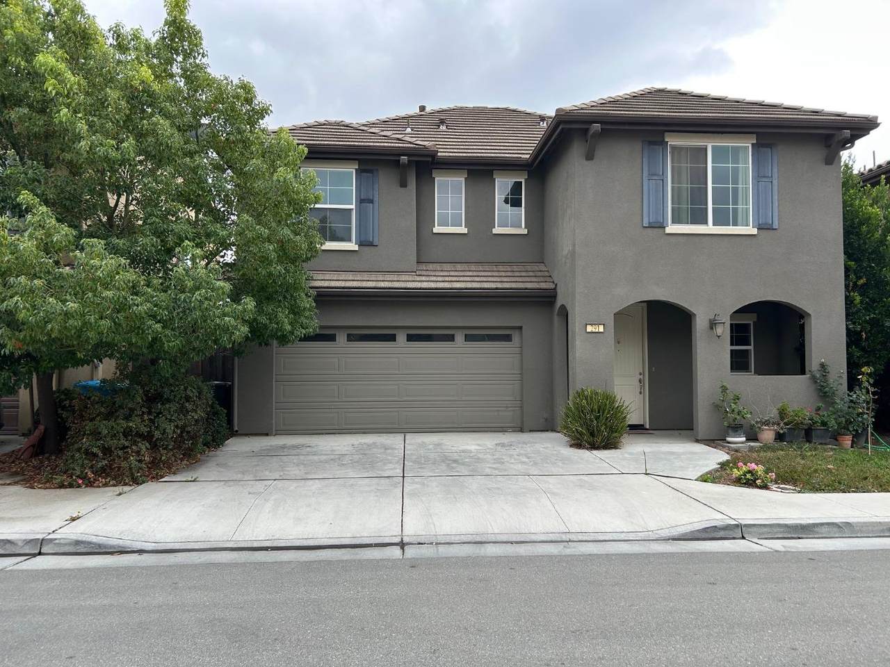 291 Slate Avenue - Photo 1