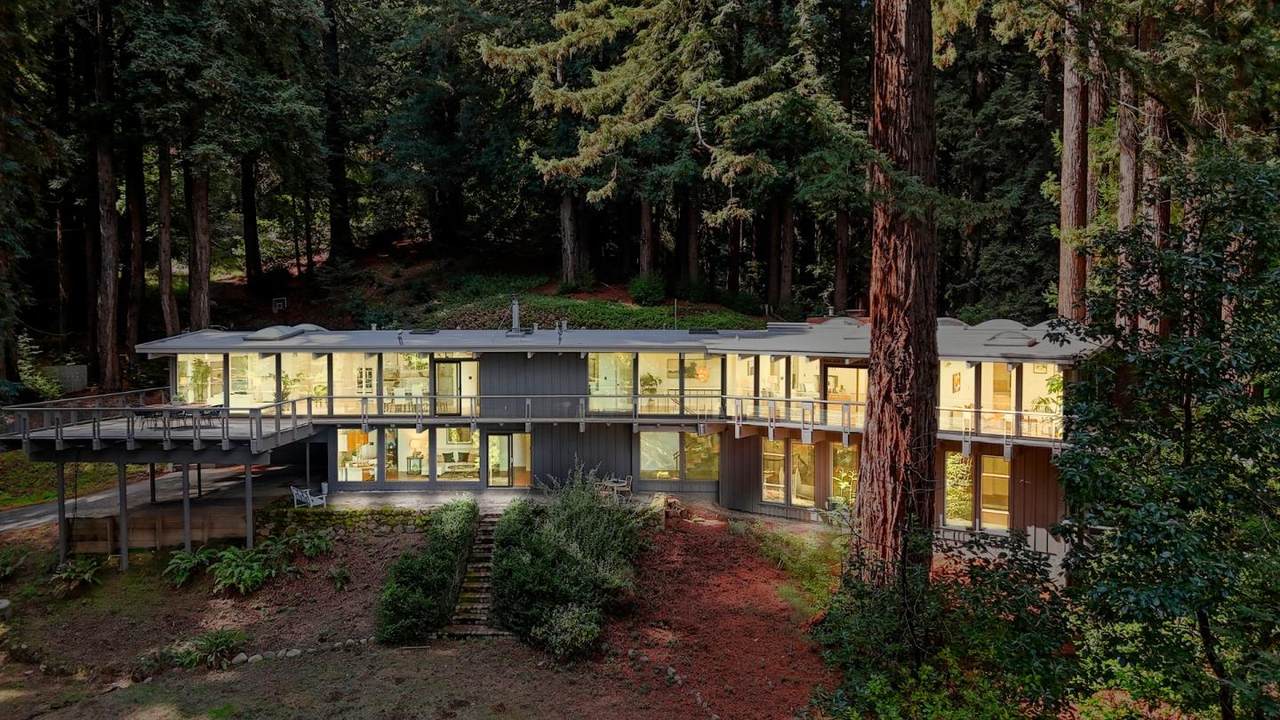 320 Grandview Drive - Photo 1