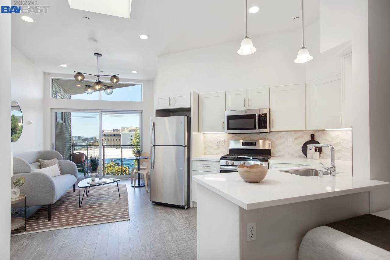 410 Webster St. - Photo 1