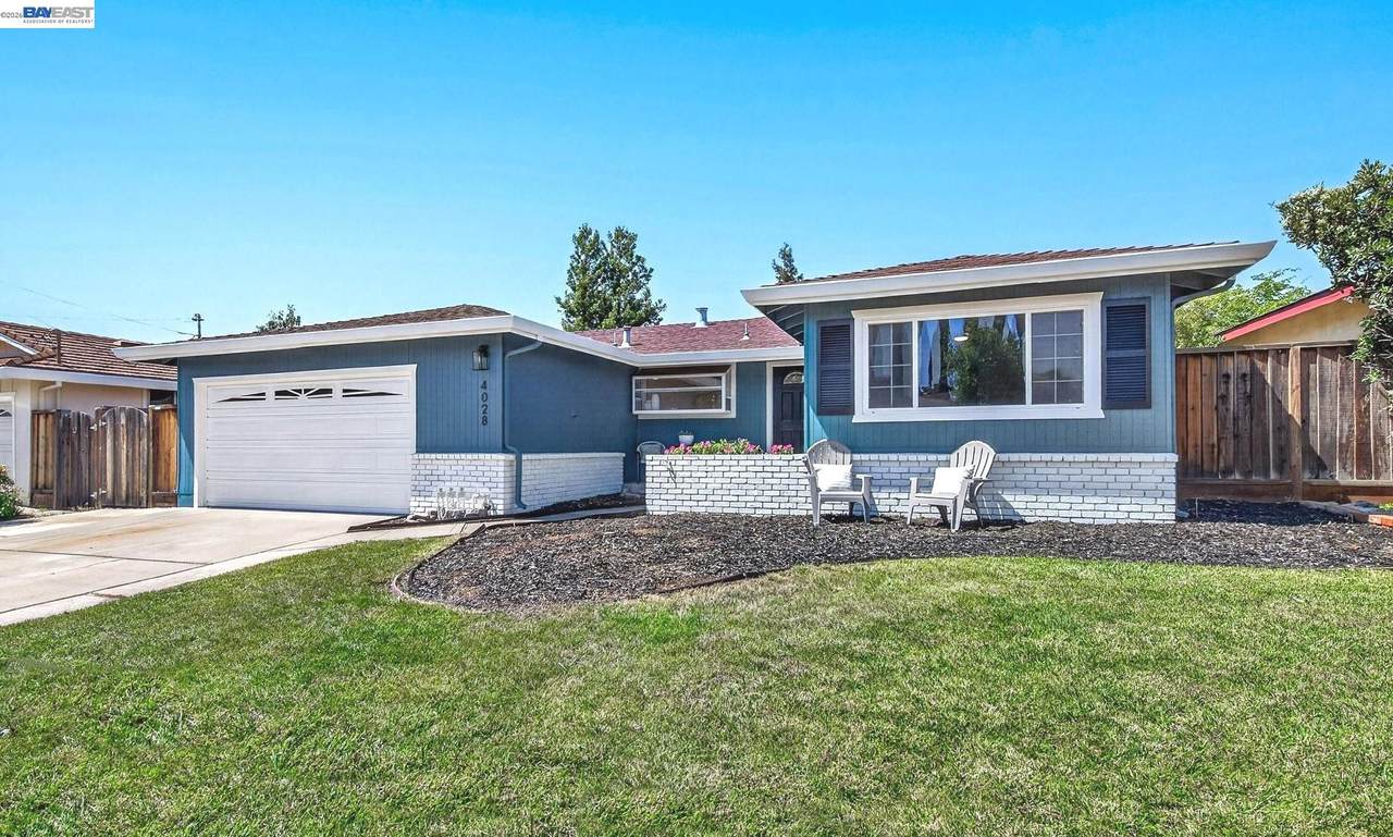 4028 Drake Way - Photo 1