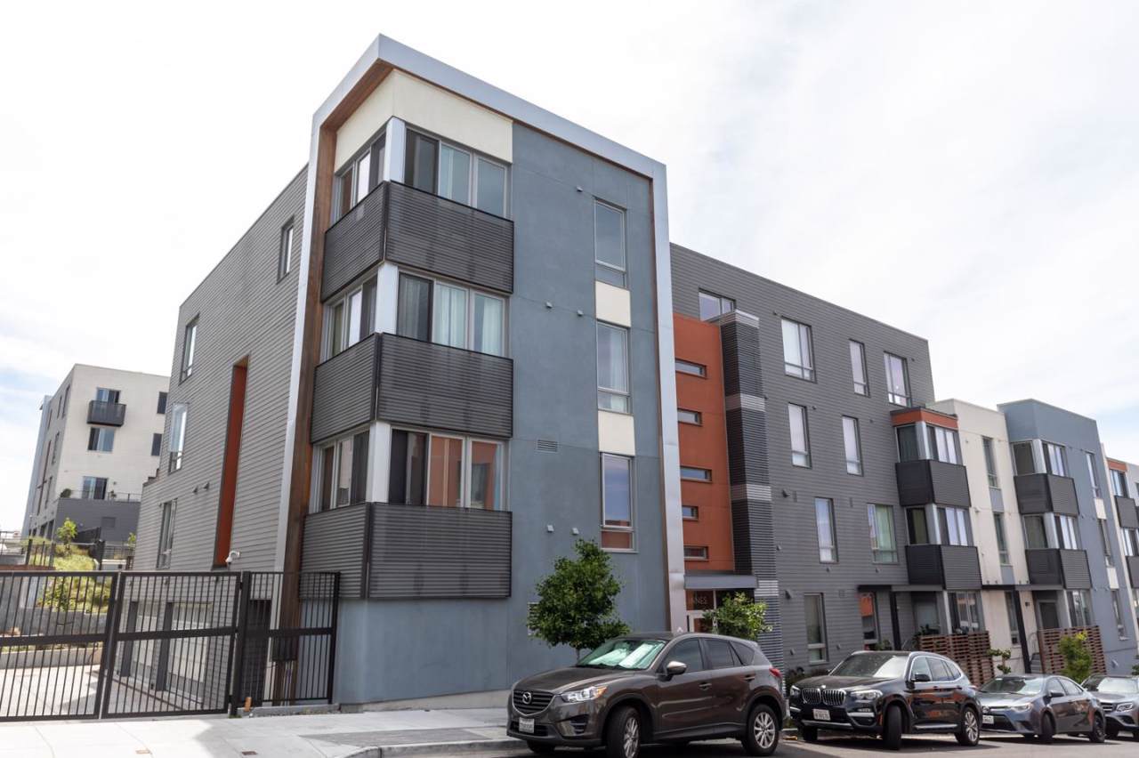 555 Innes Avenue - Photo 1