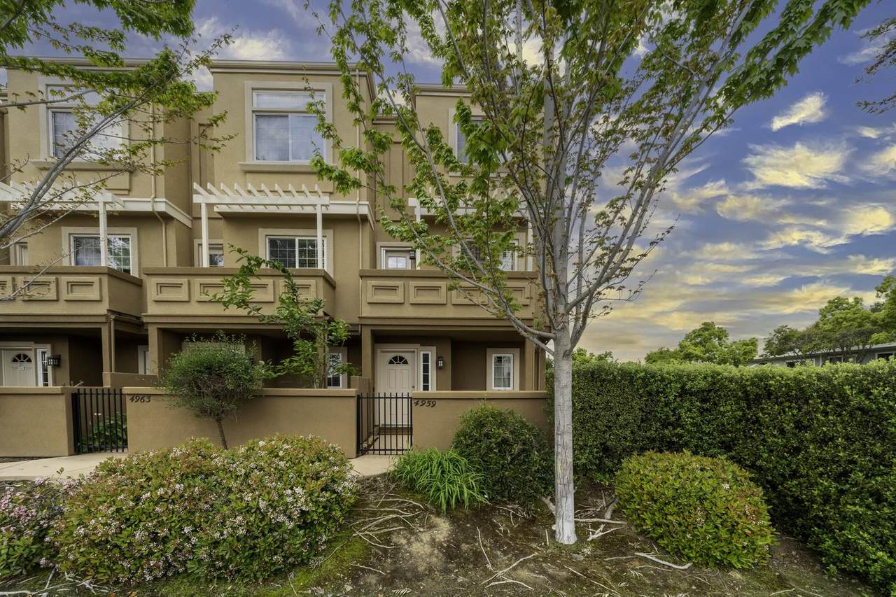 4959 Dent Avenue - Photo 1