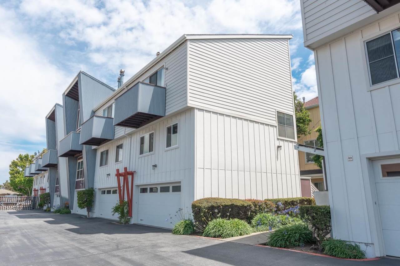 2044 Delaware Street - Photo 1