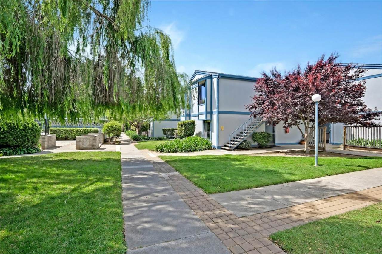 1925 46th Avenue - Photo 1