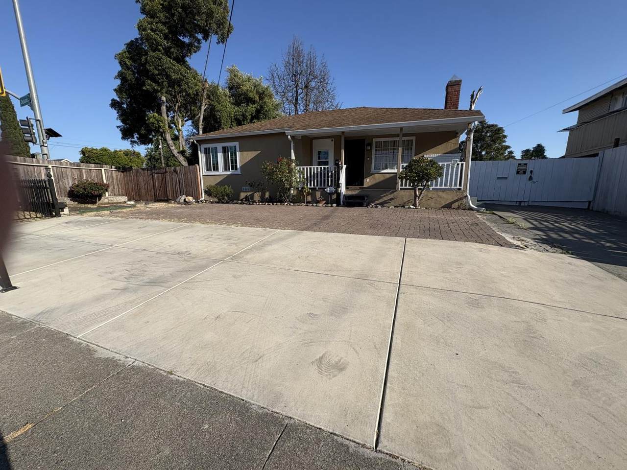 792 Delano Street - Photo 1