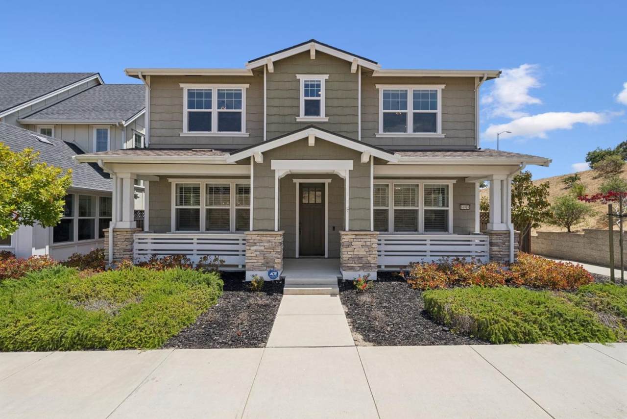 14918 Breckinridge Avenue - Photo 1