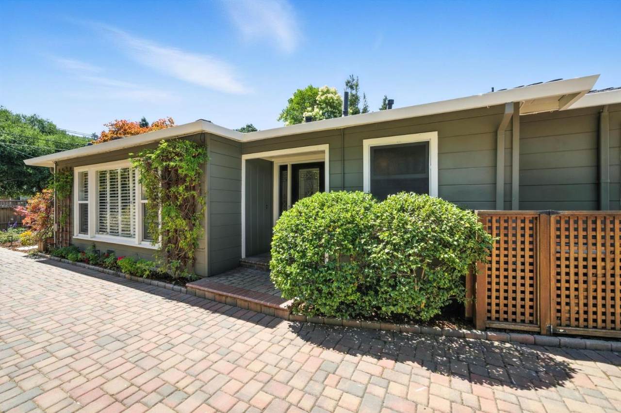 641 10th Avenue - Photo 1