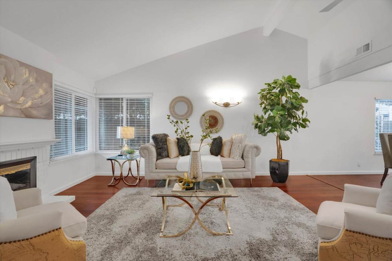 3305 San Carlos Way - Photo 1