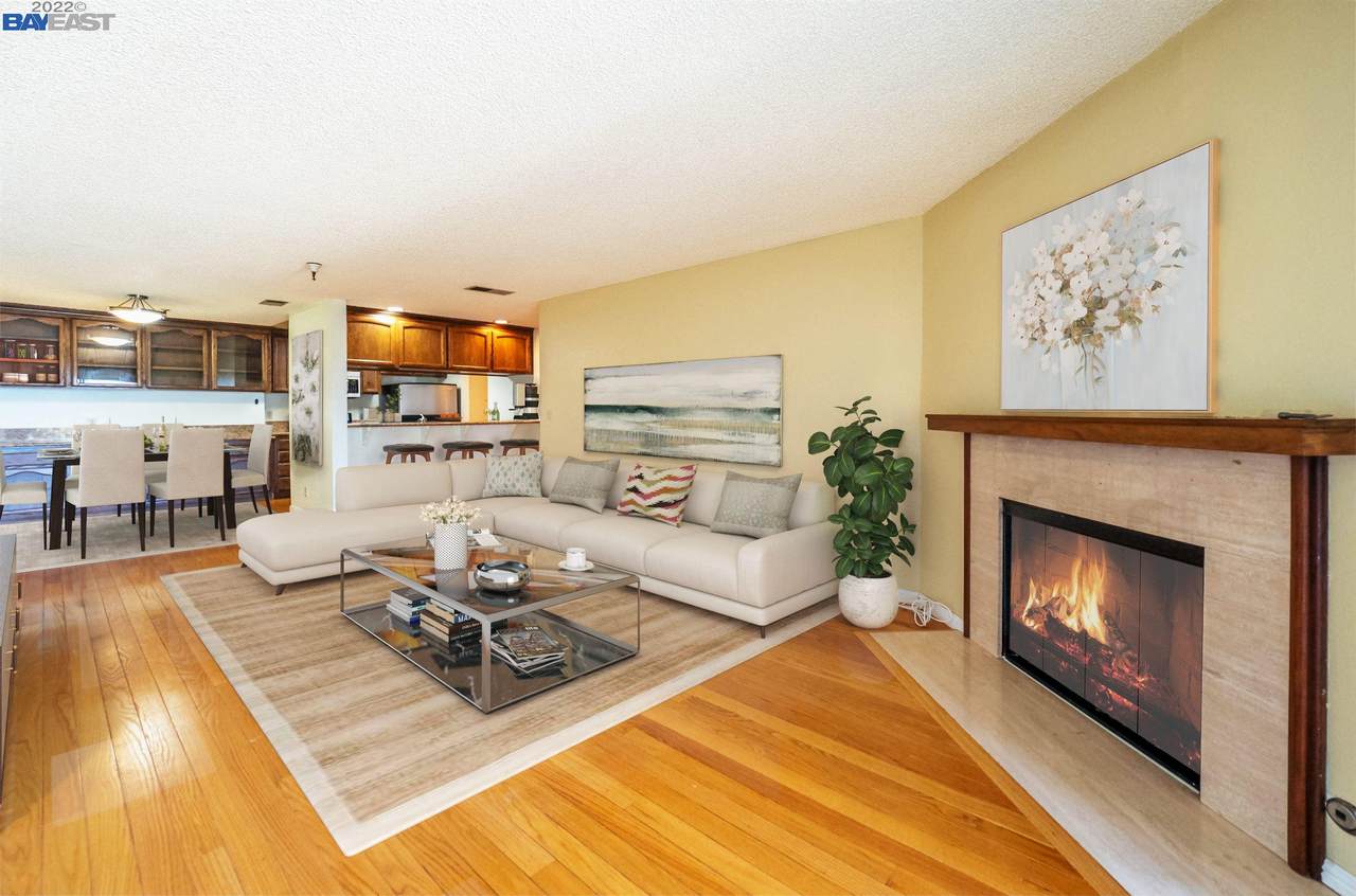 1132 Carpentier St - Photo 1