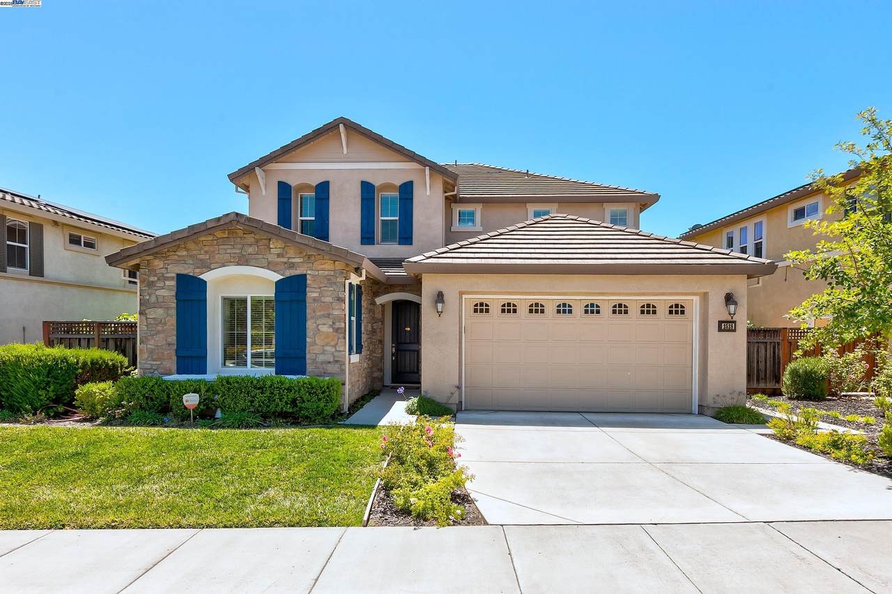 2528 Amantea Way - Photo 1