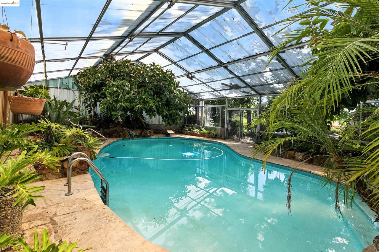 3112 View Drive - Photo 1