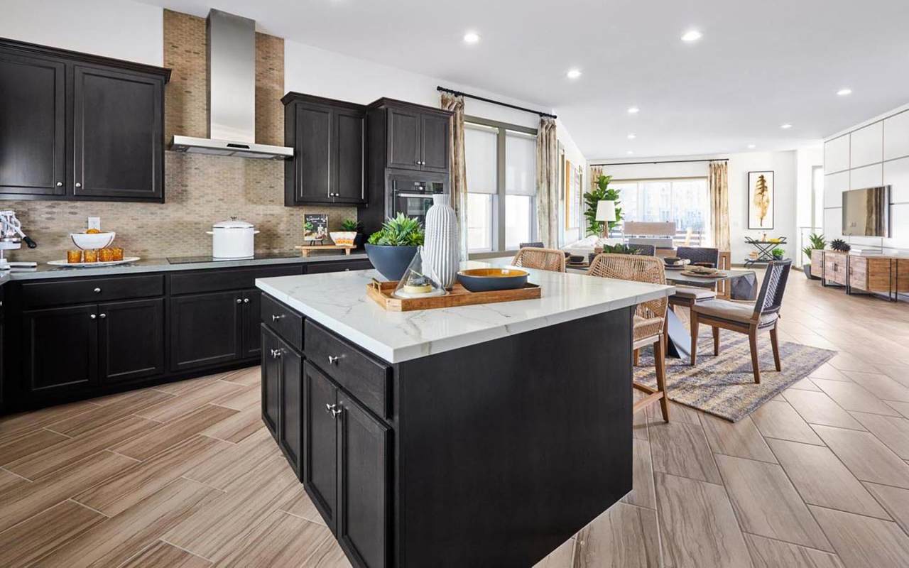 5775 Huntley Avenue - Photo 1