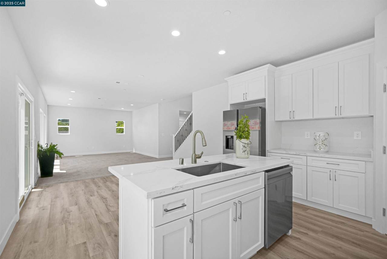 2722 Cowell Rd - Photo 1