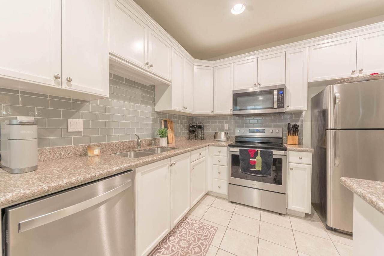 88 Jackson Avenue - Photo 1
