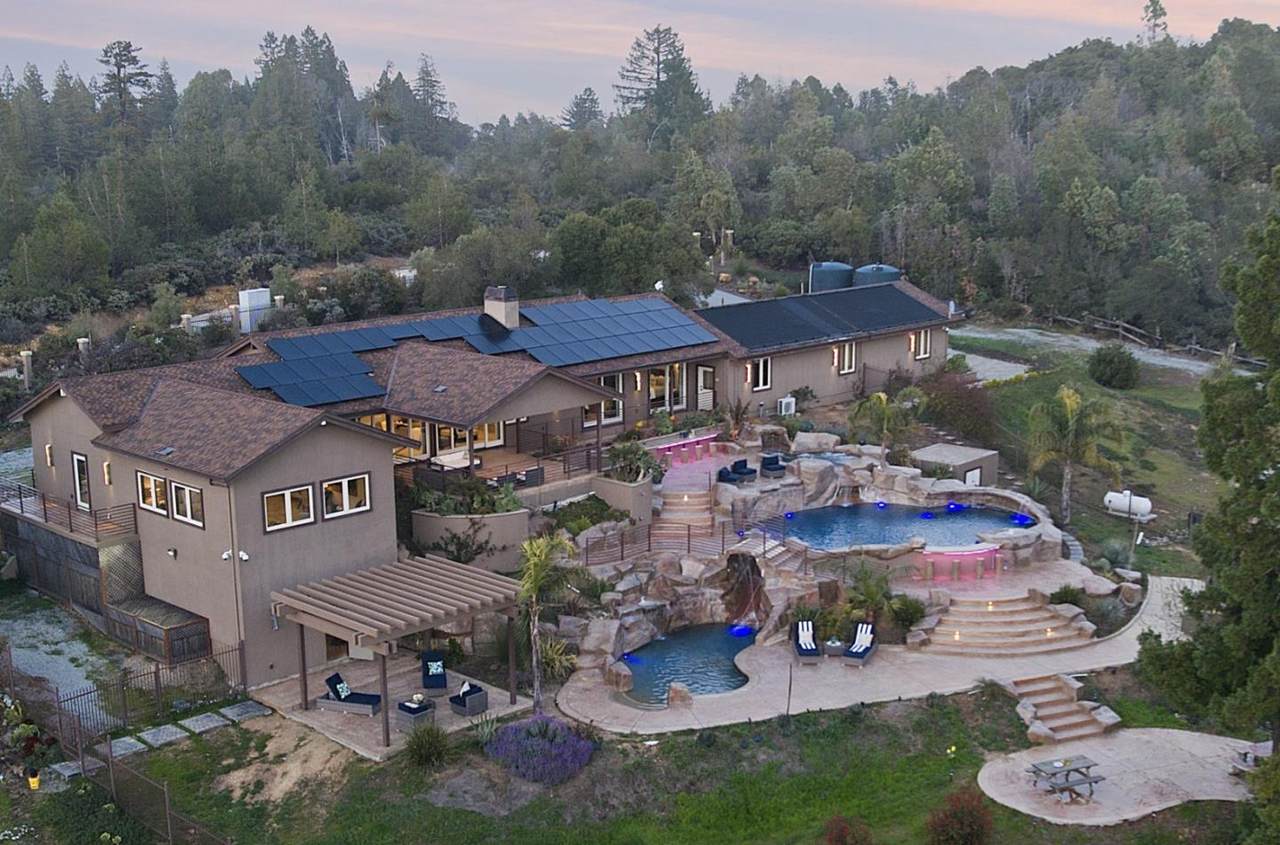 1061 Summit Road - Photo 1