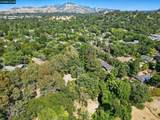 1491 Boulevard Way - Photo 10