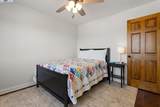 2553 Regent Rd - Photo 33