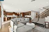 2250 Vandeleur Drive - Photo 12
