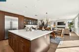 2250 Vandeleur Drive - Photo 28