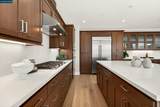 2250 Vandeleur Drive - Photo 29
