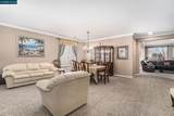 2233 Hampshire Dr - Photo 5