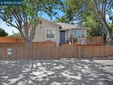 2910 Almond St - Photo 1