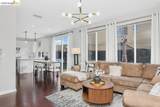 1290 Rachel Way - Photo 6