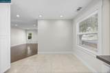 2910 Almond St - Photo 18