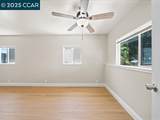2910 Almond St - Photo 36