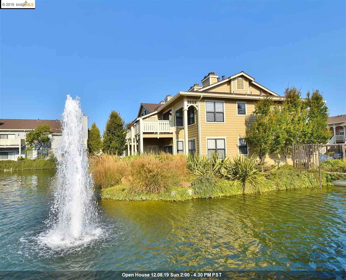 236 Shoreline Ct - Photo 1